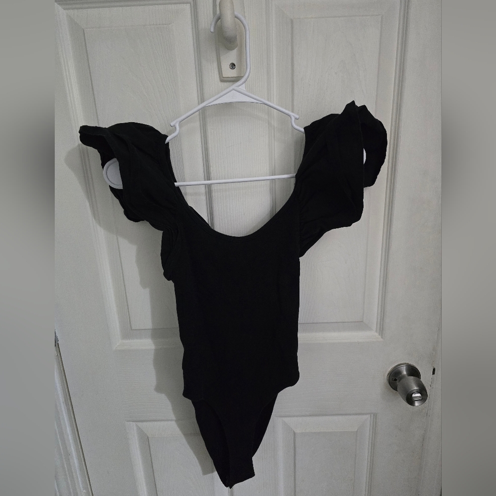 *SALE* Zara Womens Ribbed Ruffle Sleeve Bodysuit Black Size Medium